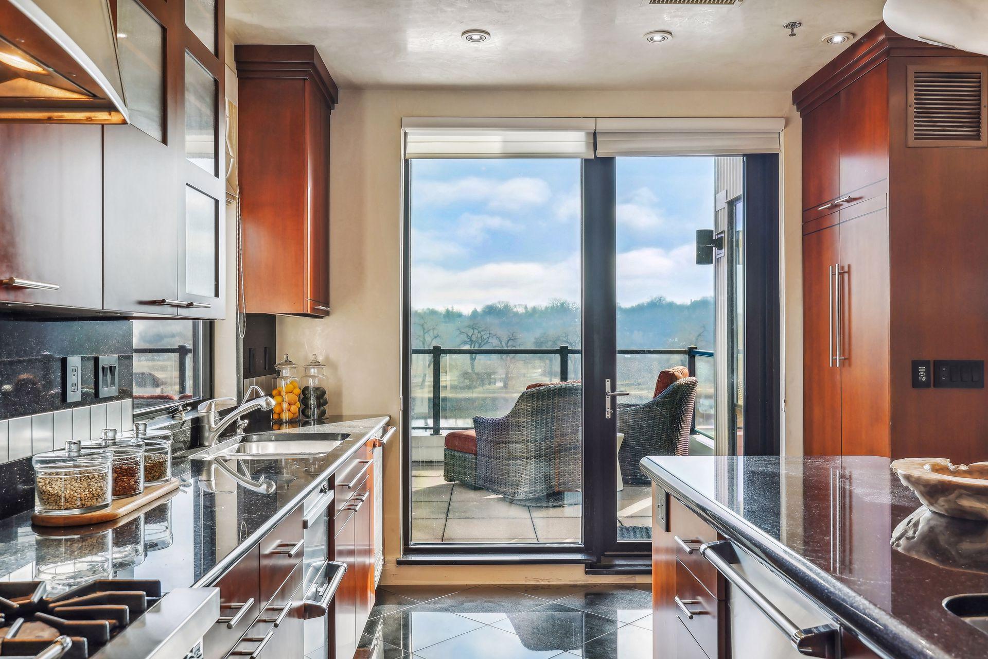 312 Spring Street, Unit 414 St. Paul, MN 55102 - Photo 31 of 48 Gallery Image 31