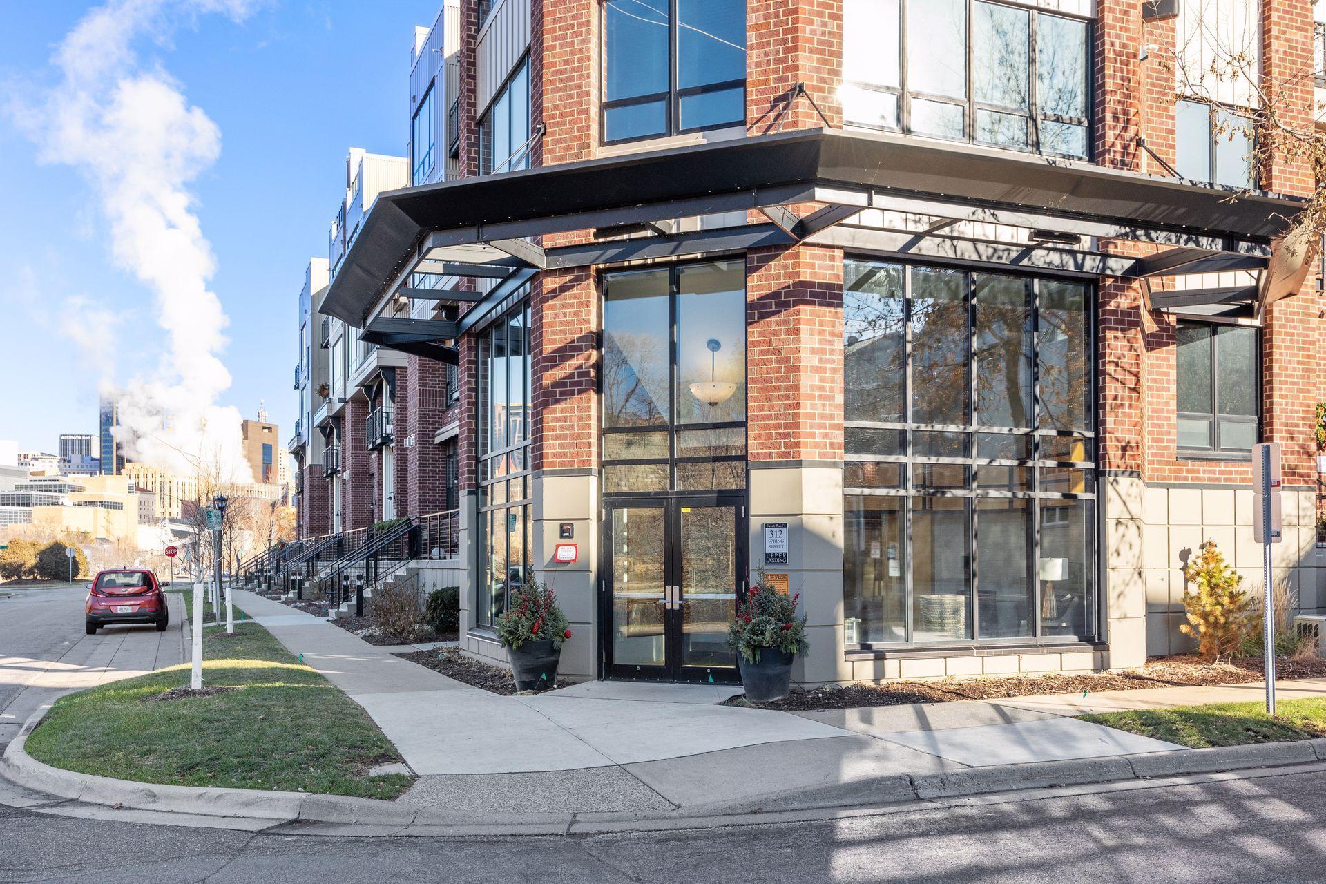 312 Spring Street, Unit 414 St. Paul, MN 55102 - Photo 9 of 48 Gallery Image 9