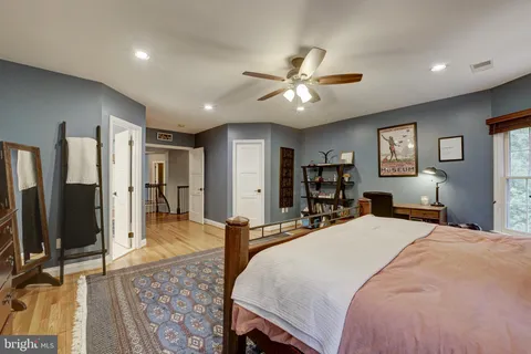 $1,995,000 | 13101 Ridge Drive, Rockville, MD 20850
