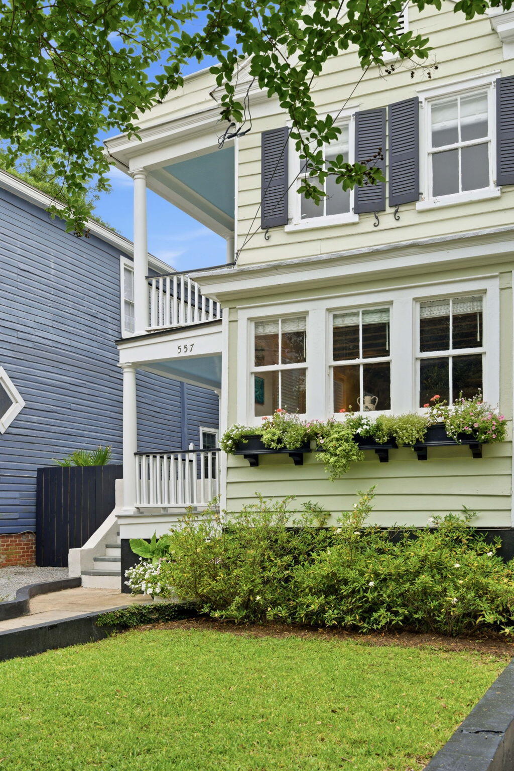 557 Rutledge Avenue Charleston, SC 29403 - Photo 2 of 49 557 Rutledge Avenue