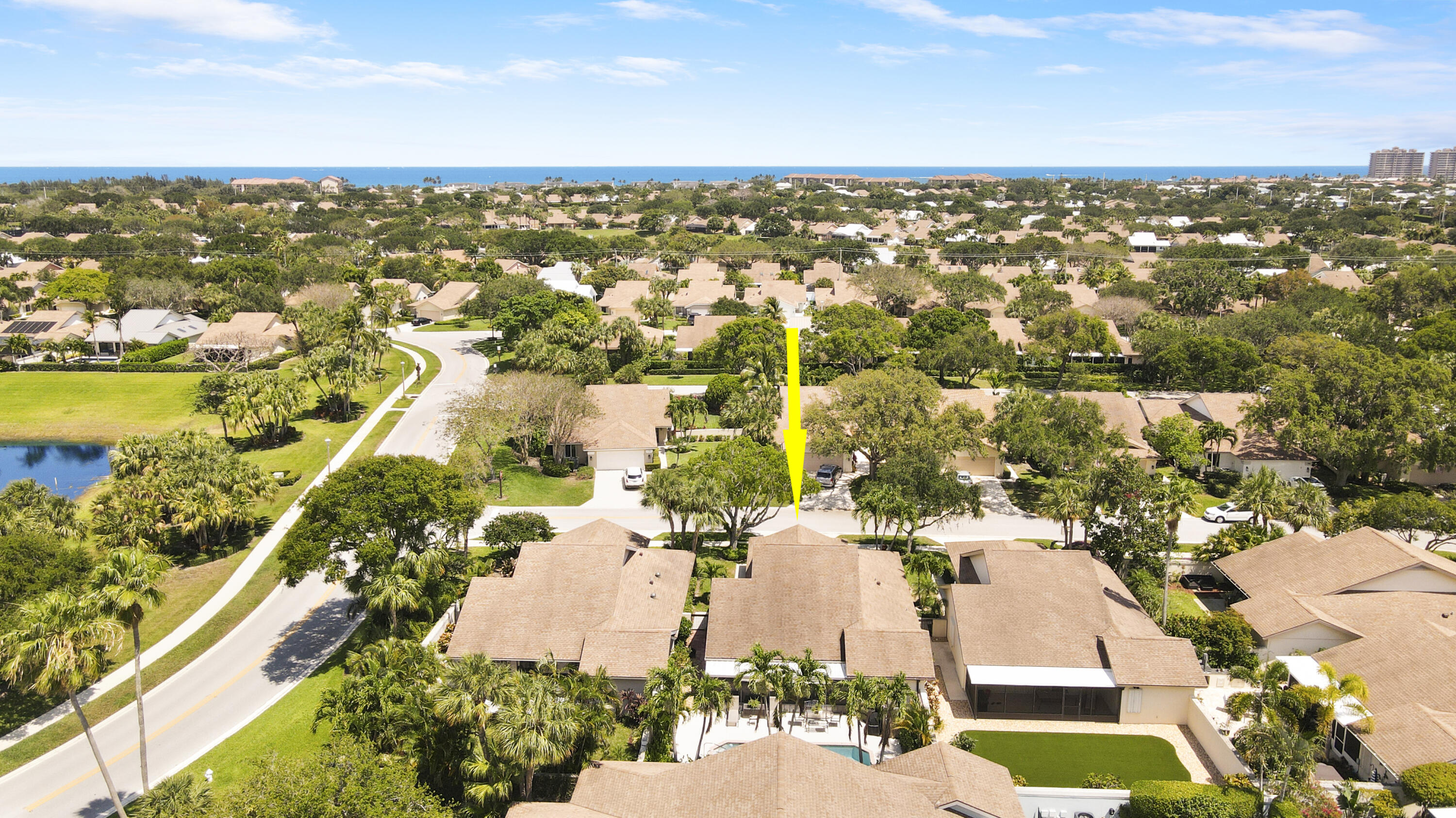 104 Harbourside Circle Jupiter, FL 33477 - Photo 37 of 41 a view of city and ocean