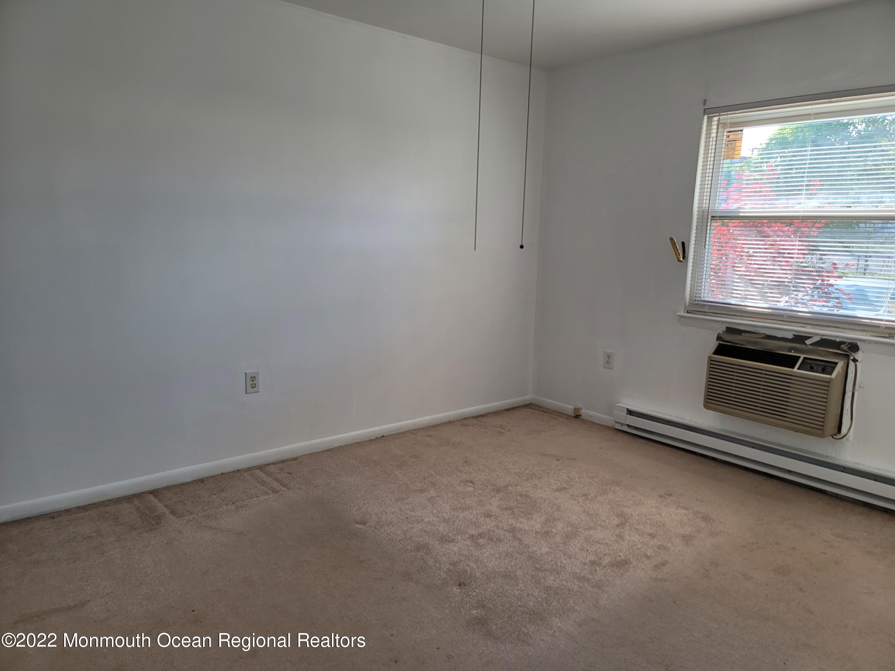 55 White Street, Unit C Eatontown, NJ 07724 - Photo 14 of 21 20220522_173152