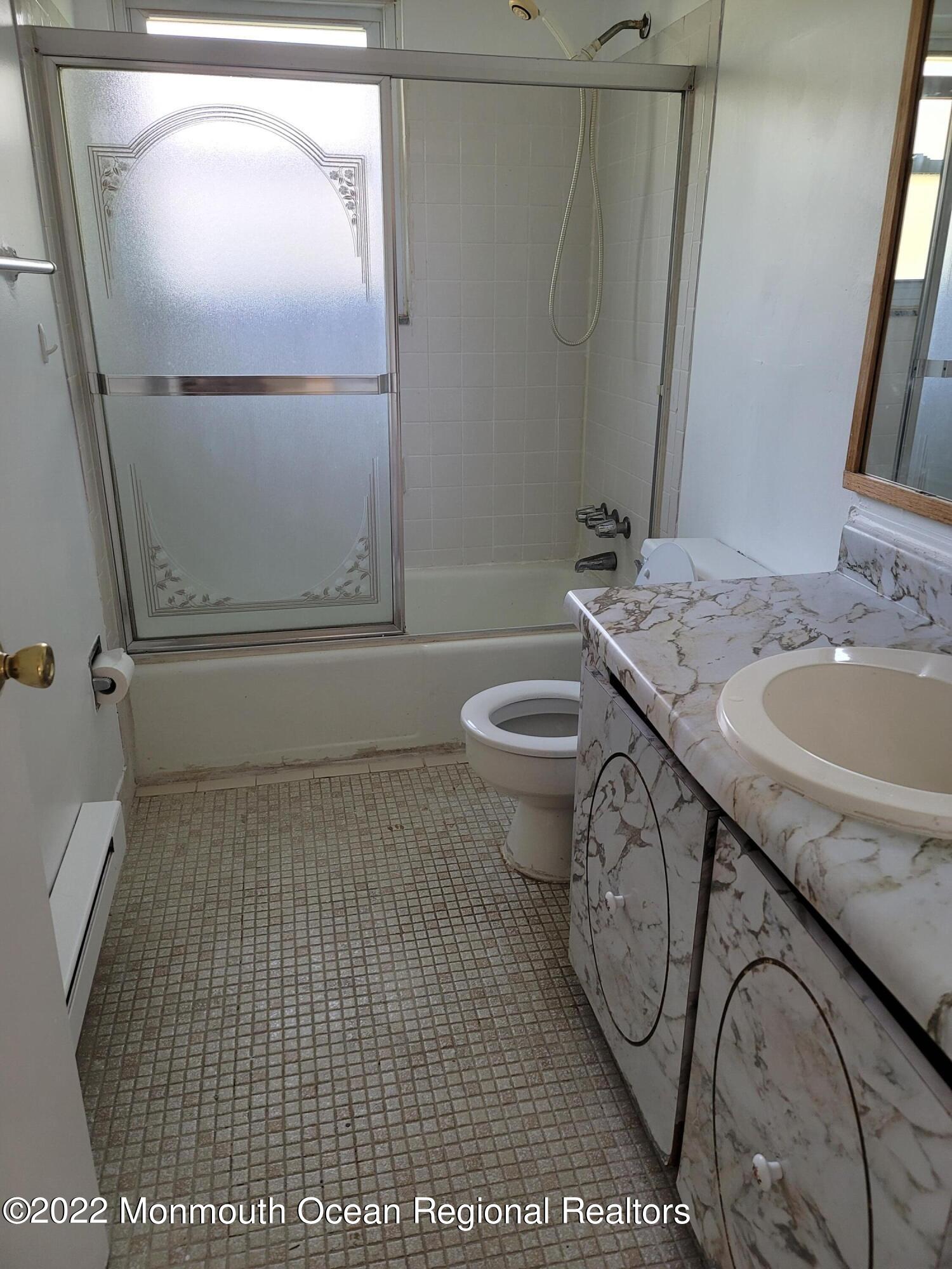 55 White Street, Unit C Eatontown, NJ 07724 - Photo 16 of 21 20220522_173142