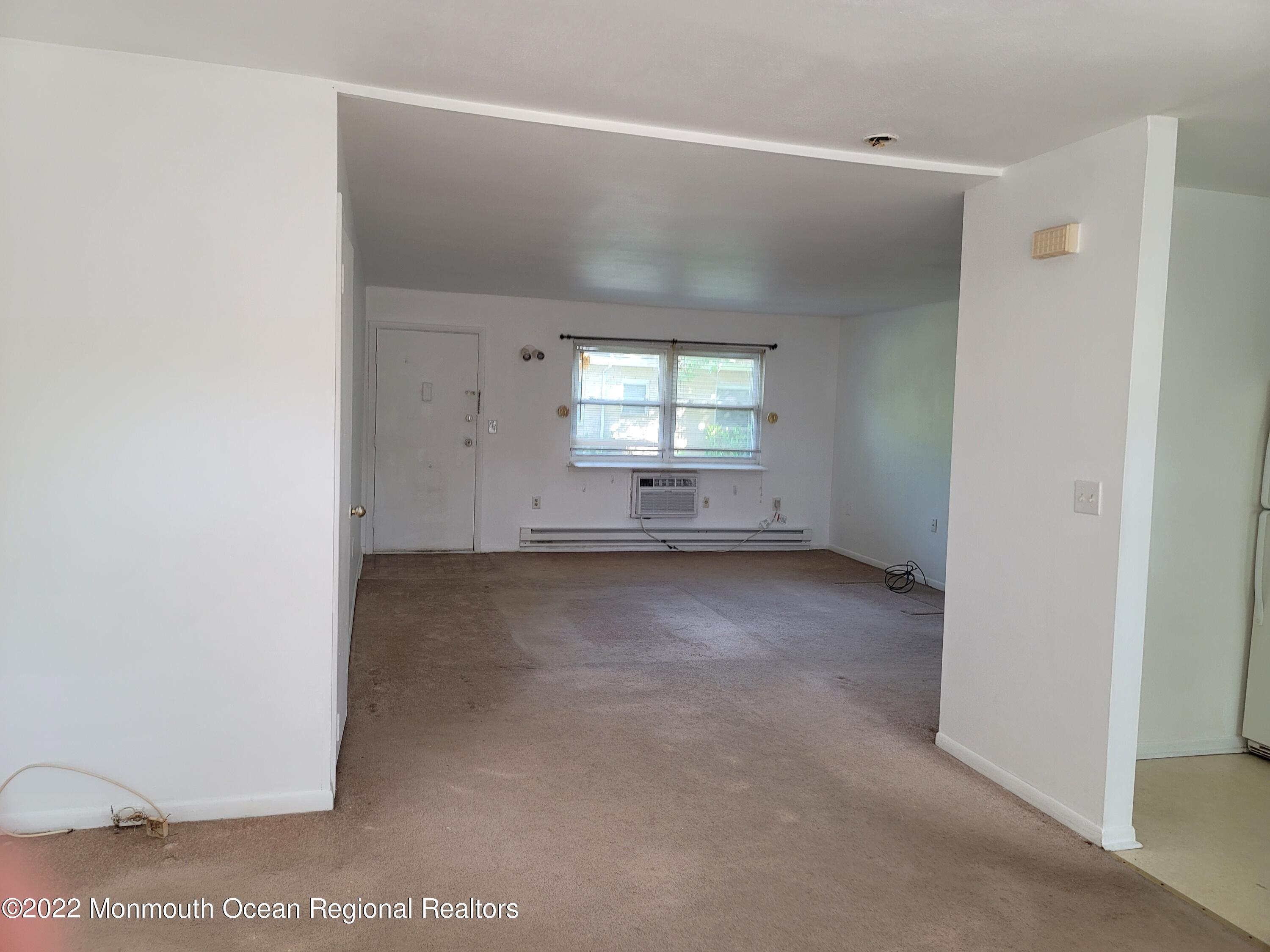 55 White Street, Unit C Eatontown, NJ 07724 - Photo 9 of 21 20220522_173235