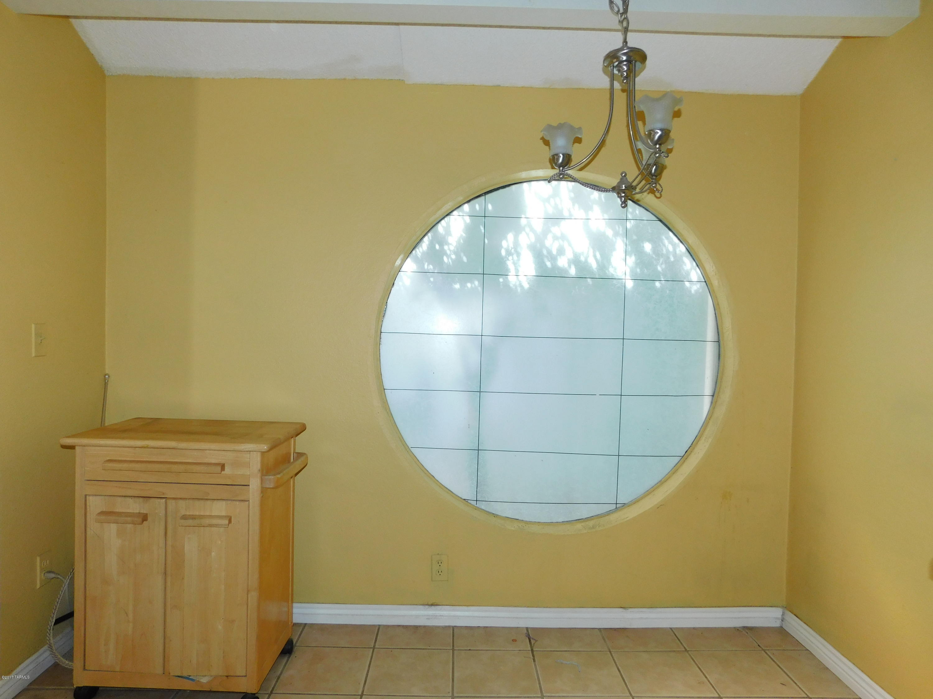 1127 West Roger Road Tucson, AZ 85705 - Photo 3 of 13