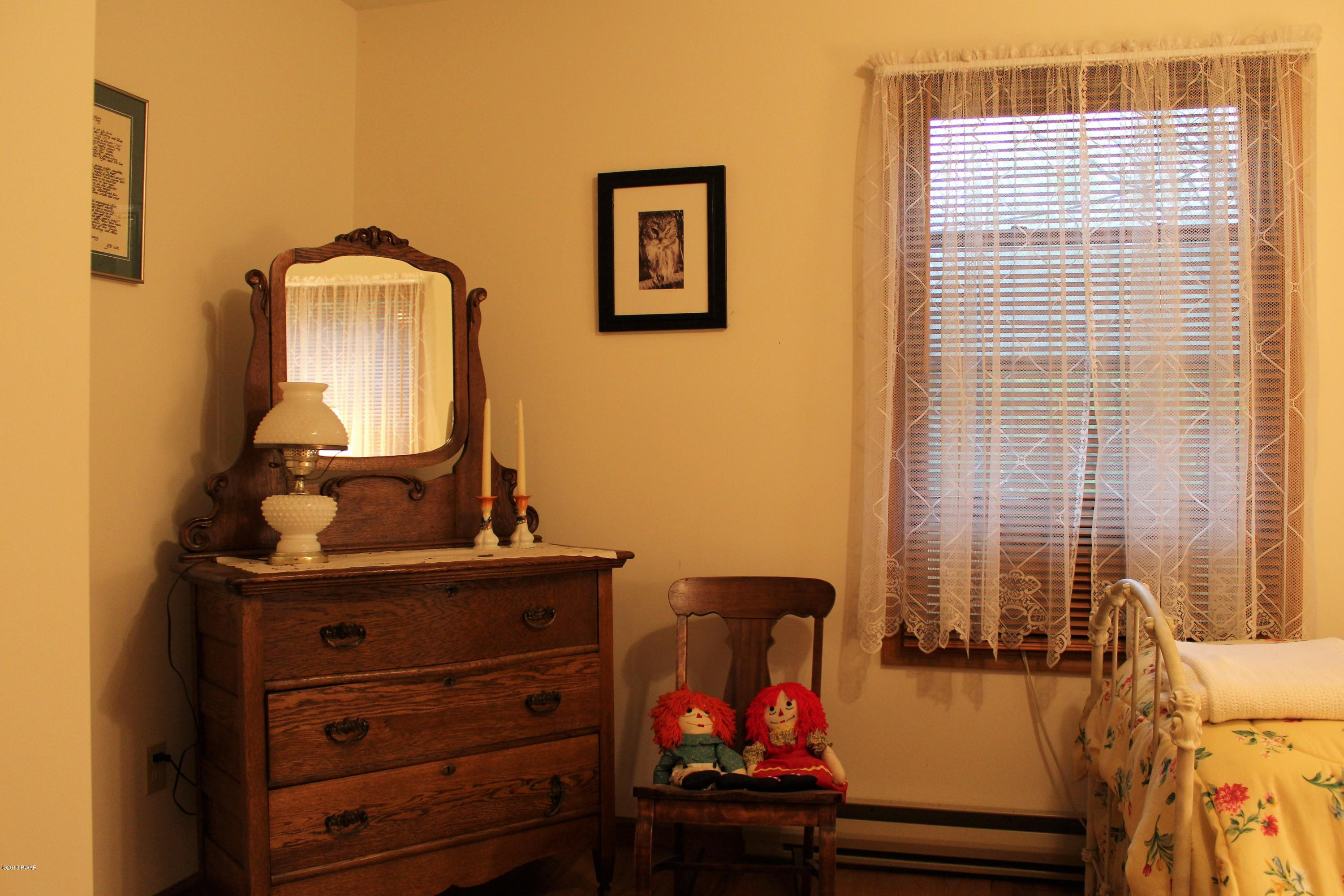 438 Log Tavern Road Milford, PA 18337 - Photo 24 of 64 Bedroom 1