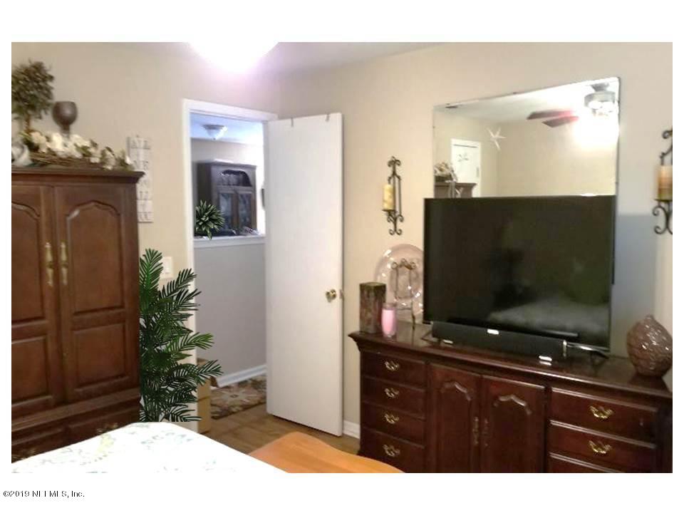 1958 Rothbury Drive Jacksonville, FL 32221 - Photo 16 of 24 Master bedroom....