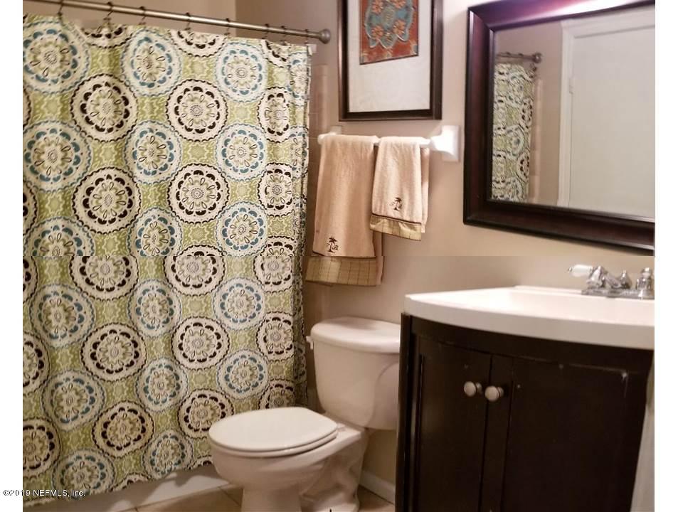 1958 Rothbury Drive Jacksonville, FL 32221 - Photo 20 of 24 2nd bathroom