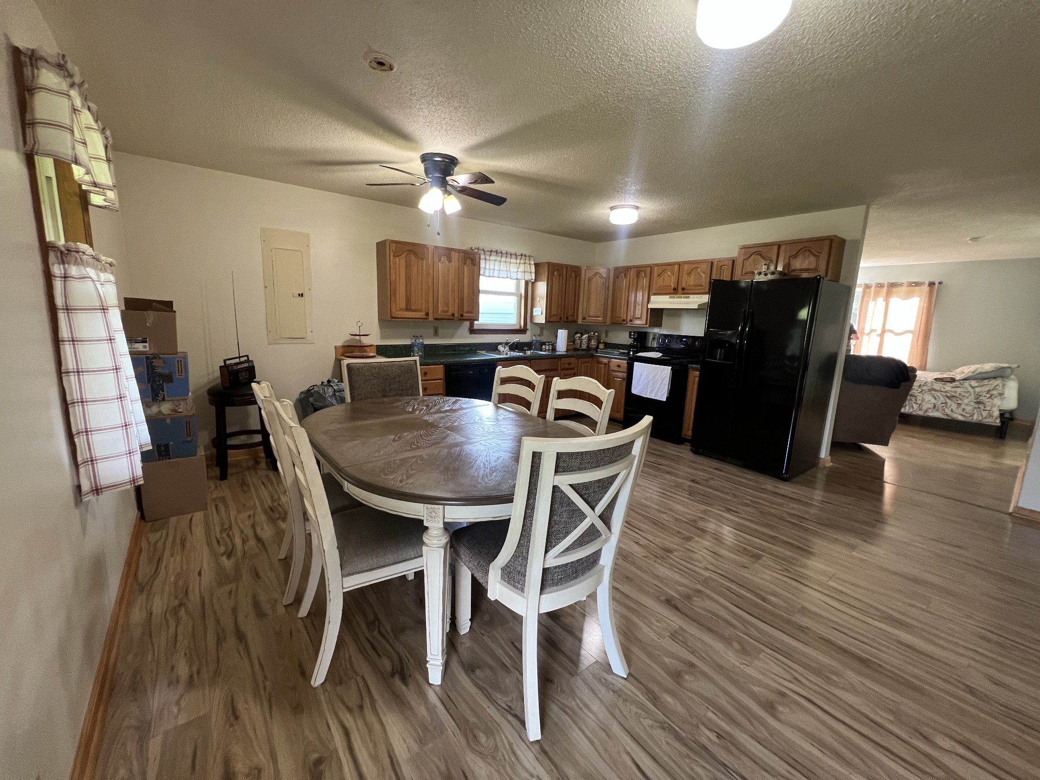 141 Cleveland Road Wartrace, TN 37183 - Photo 6 of 29 Gallery Image 6