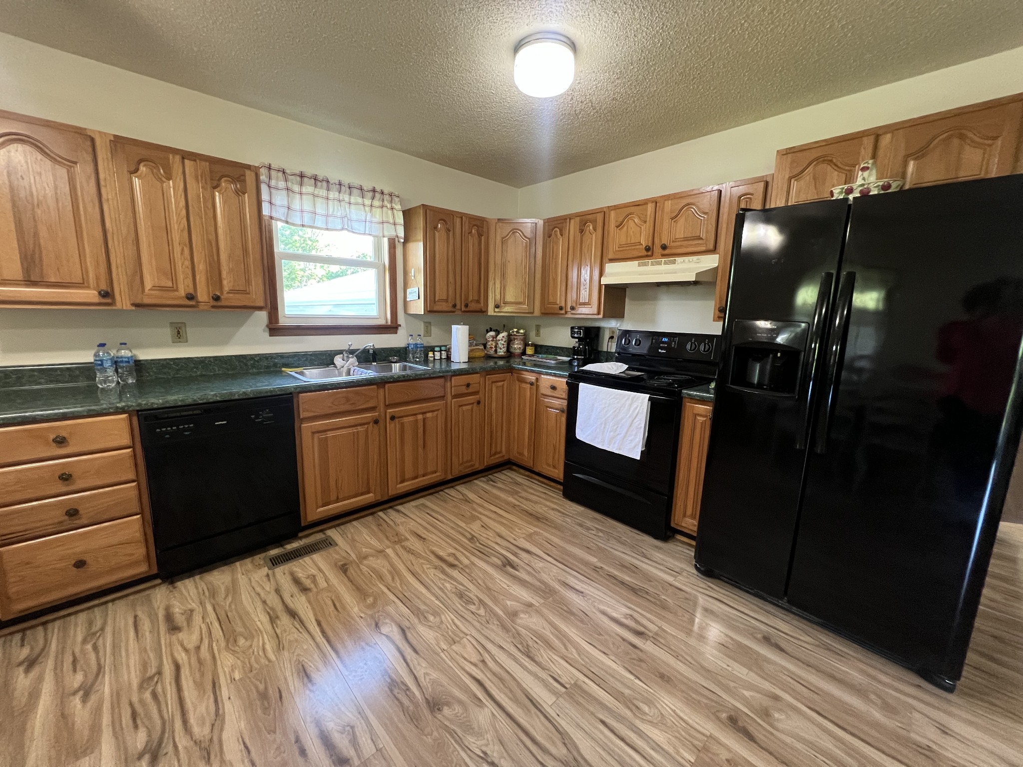 141 Cleveland Road Wartrace, TN 37183 - Photo 7 of 29 Gallery Image 7
