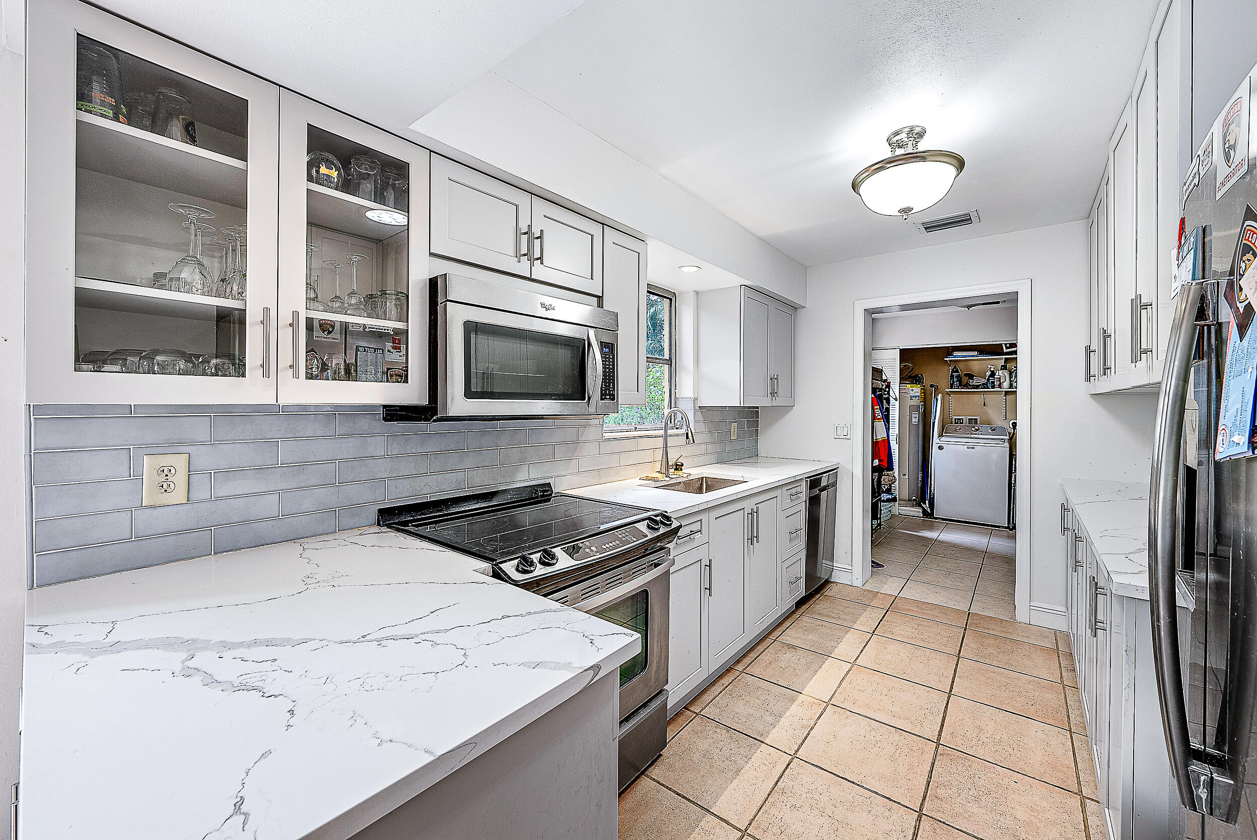 2312 Idlewild Road Palm Beach Gardens, FL 33410 - Photo 3 of 3 Kitchen