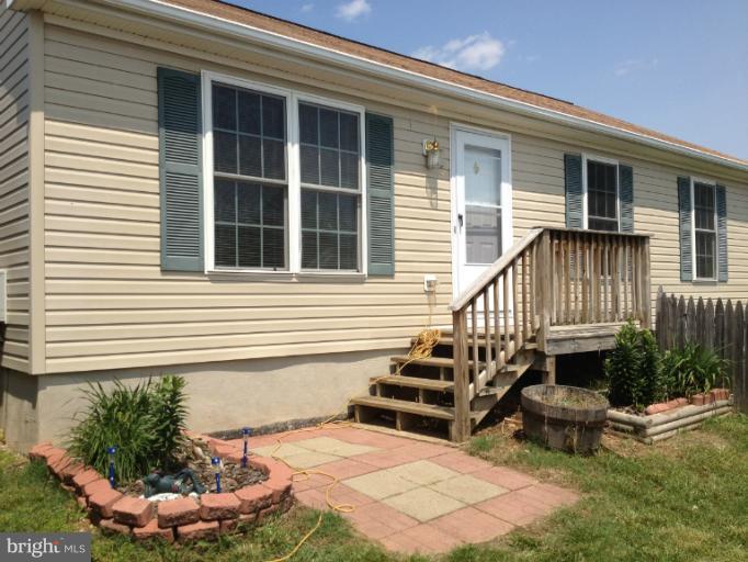 74 Robelei Drive Ranson, WV 25438 - Photo 1 of 14 Exterior (Front)