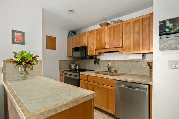 $822,000 | 4-900 Kuhio Highway, Unit 318, Kapaa, HI 96746