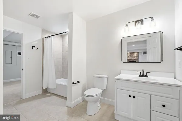 $6,250 | 19925 Interlachen Circle, Ashburn, VA 20147