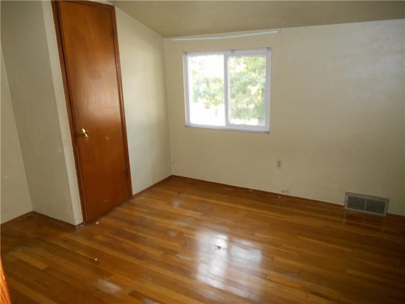 845 Blue Ridge Road Pittsburgh, PA 15239 - Photo 9 of 18 Gallery Image 9