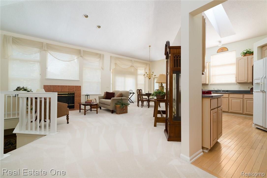 4922 Georgetown Drive Rochester, MI 48306 - Photo 7 of 41 4922-Georgetown-12.jpg