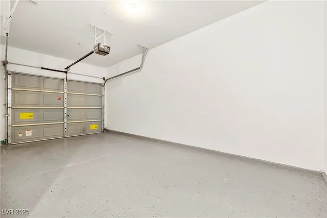 $1,395 | 7139 South Durango Drive, Unit 203, Las Vegas, NV 89113