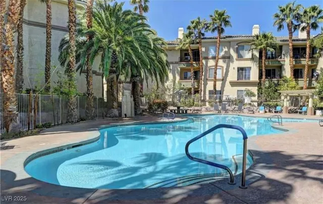 $1,395 | 7139 South Durango Drive, Unit 203, Las Vegas, NV 89113