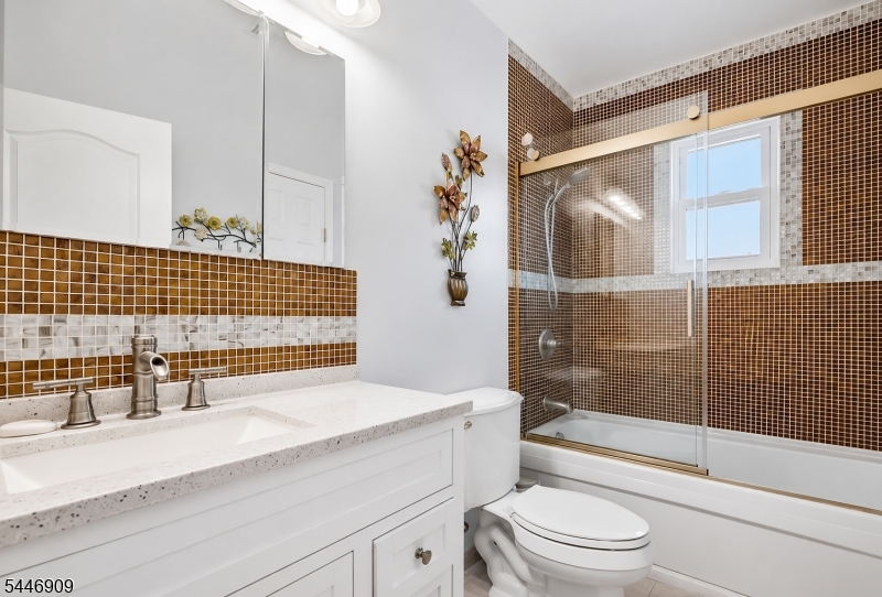 190 Totowa Road Totowa, NJ 07512 - Photo 11 of 14