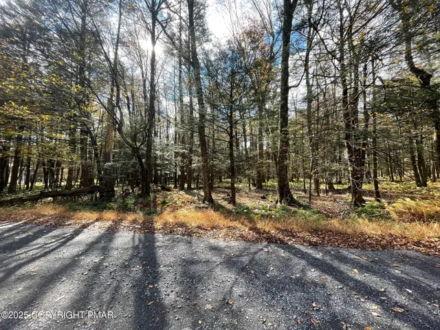 $349,000 | 27 Raintree Lane, Albrightsville, PA 18210