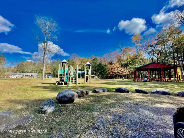 $349,000 | 27 Raintree Lane, Albrightsville, PA 18210