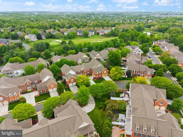 $915,000 | 43423 Wild Dunes Square, Leesburg, VA 20176