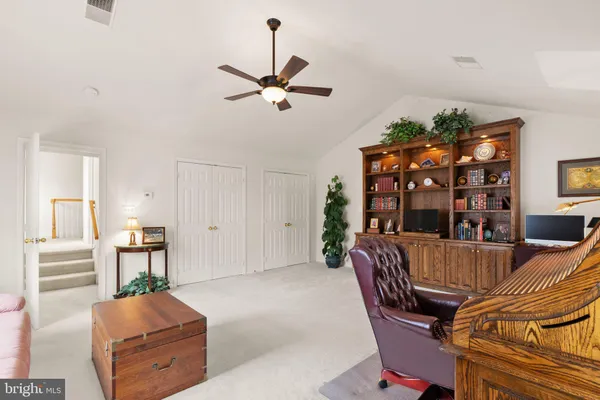 $915,000 | 43423 Wild Dunes Square, Leesburg, VA 20176
