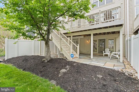 $890,000 | 43423 Wild Dunes Square, Leesburg, VA 20176