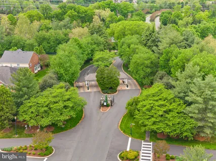 $890,000 | 43423 Wild Dunes Square, Leesburg, VA 20176