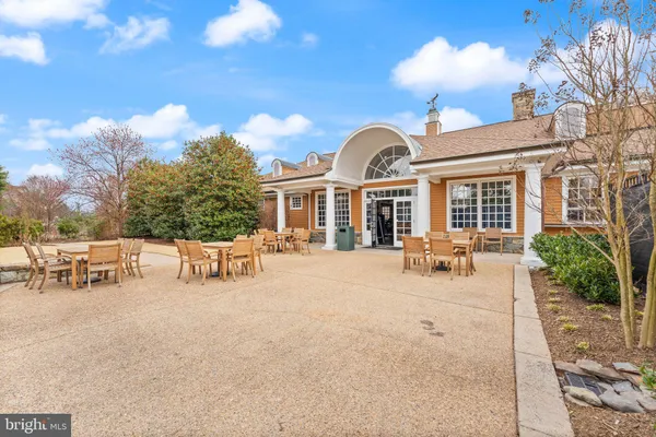 $915,000 | 43423 Wild Dunes Square, Leesburg, VA 20176