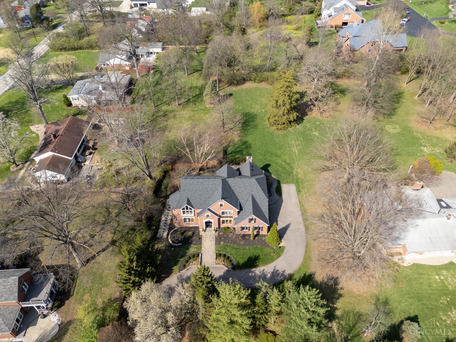 7740 Kugler Mill Road Cincinnati, OH 45243 - Photo 40 of 46