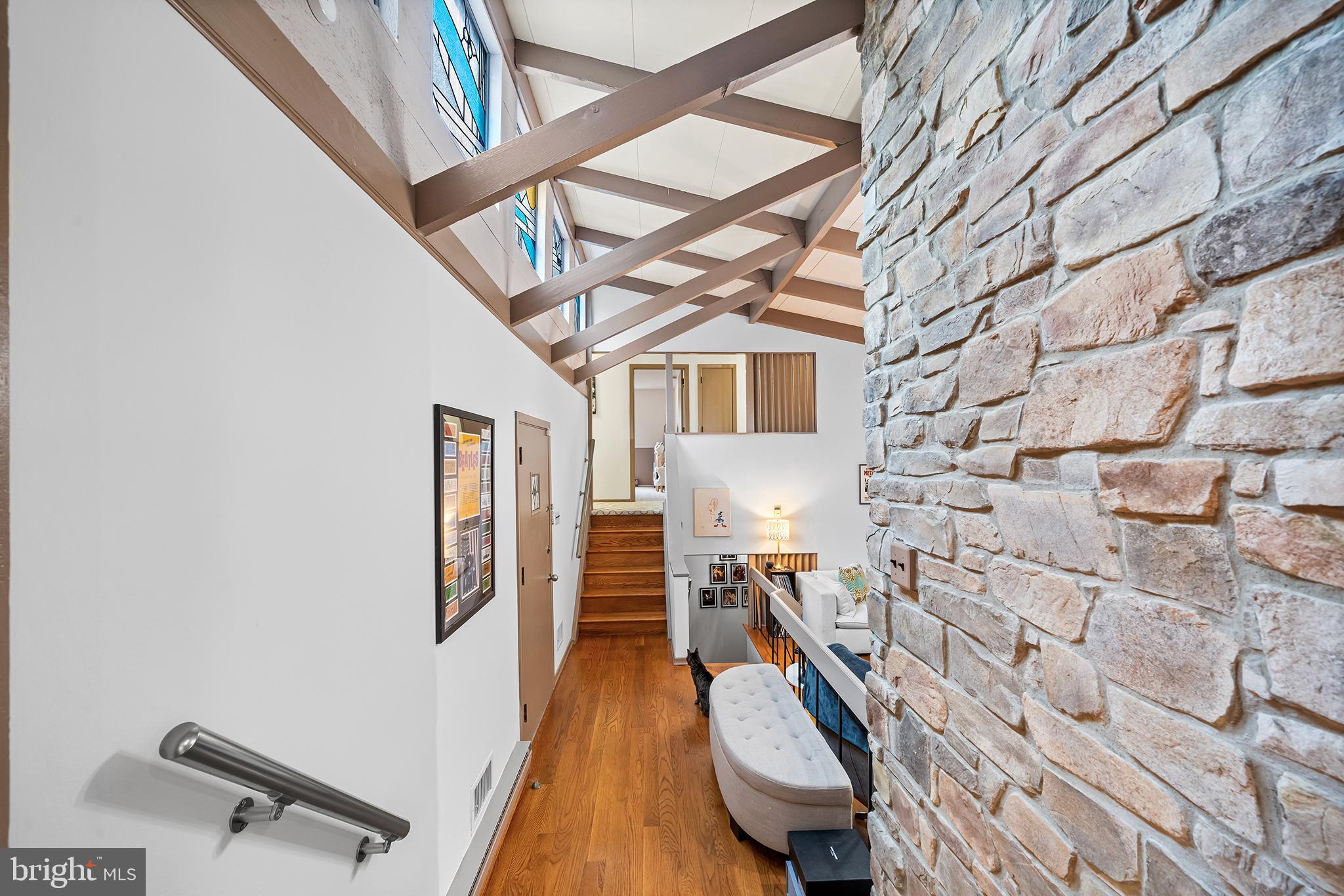 190 Pine Tree Road King of Prussia, PA 19406 - Photo 12 of 37 a very nice looking room with a large window