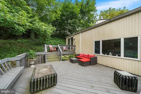 a view of deck with patio