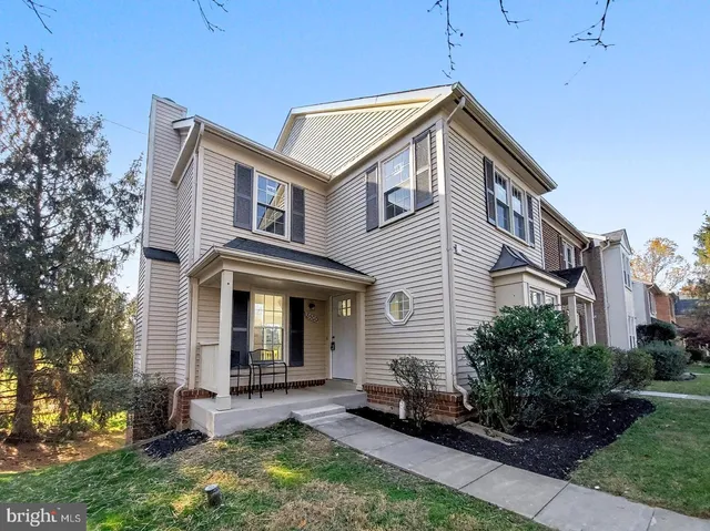 $2,900 | 8500 Hawk Run Terrace, Montgomery Village, MD 20886