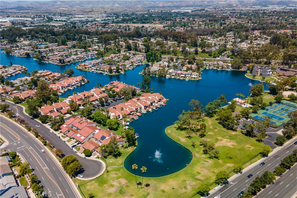 24722 Vía Del Rio Lake Forest, CA 92630 - Photo 45 of 56
