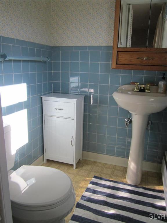 2908 Reading Road Allentown, PA 18103 - Photo 11 of 23 Gallery Image 11