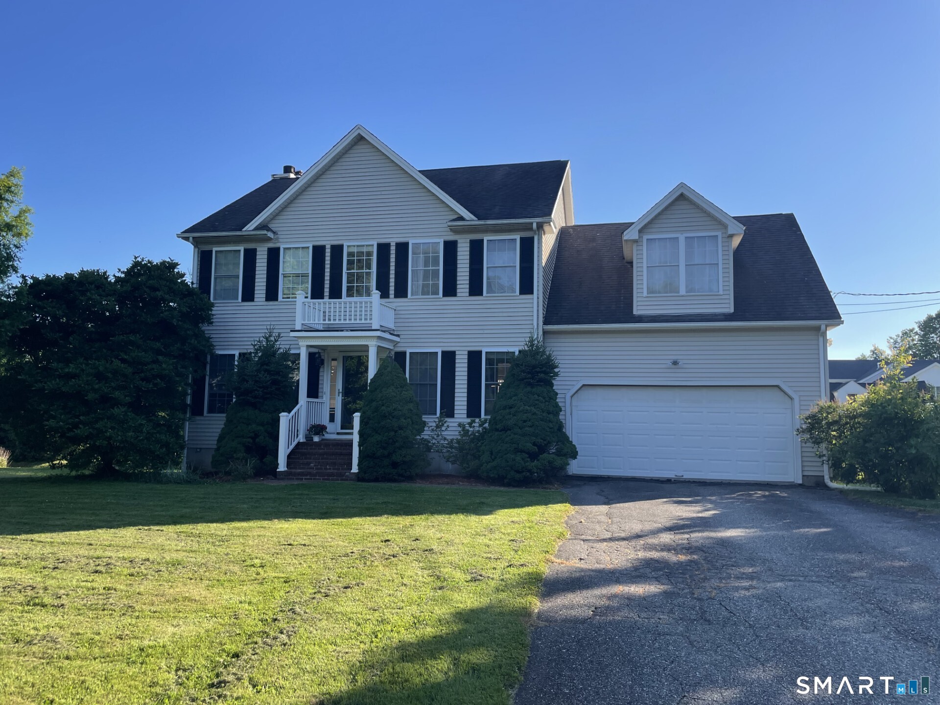 4 Meadow Road Newtown, CT 06470 - Photo 1 of 2