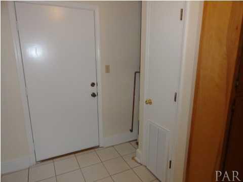 912 Rentz Avenue, Unit A&B Pensacola, FL 32507 - Photo 13 of 20 BOTH UNITS HAVE LARGE LAUNDRY ROOMS