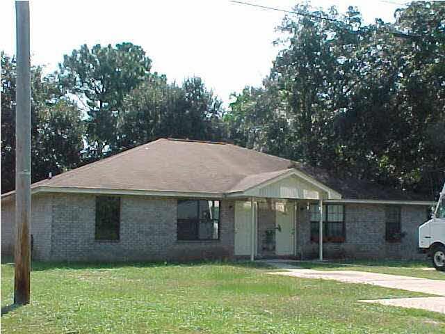 912 Rentz Avenue, Unit A&B Pensacola, FL 32507 - Photo 2 of 20 912 RENTZ AVE.