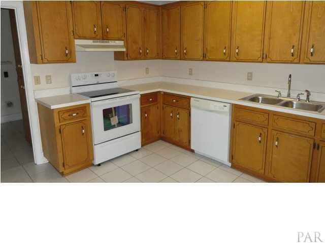 912 Rentz Avenue, Unit A&B Pensacola, FL 32507 - Photo 4 of 20 B UNIT KITCHEN WITH NEW STOVE, DW AND REF.