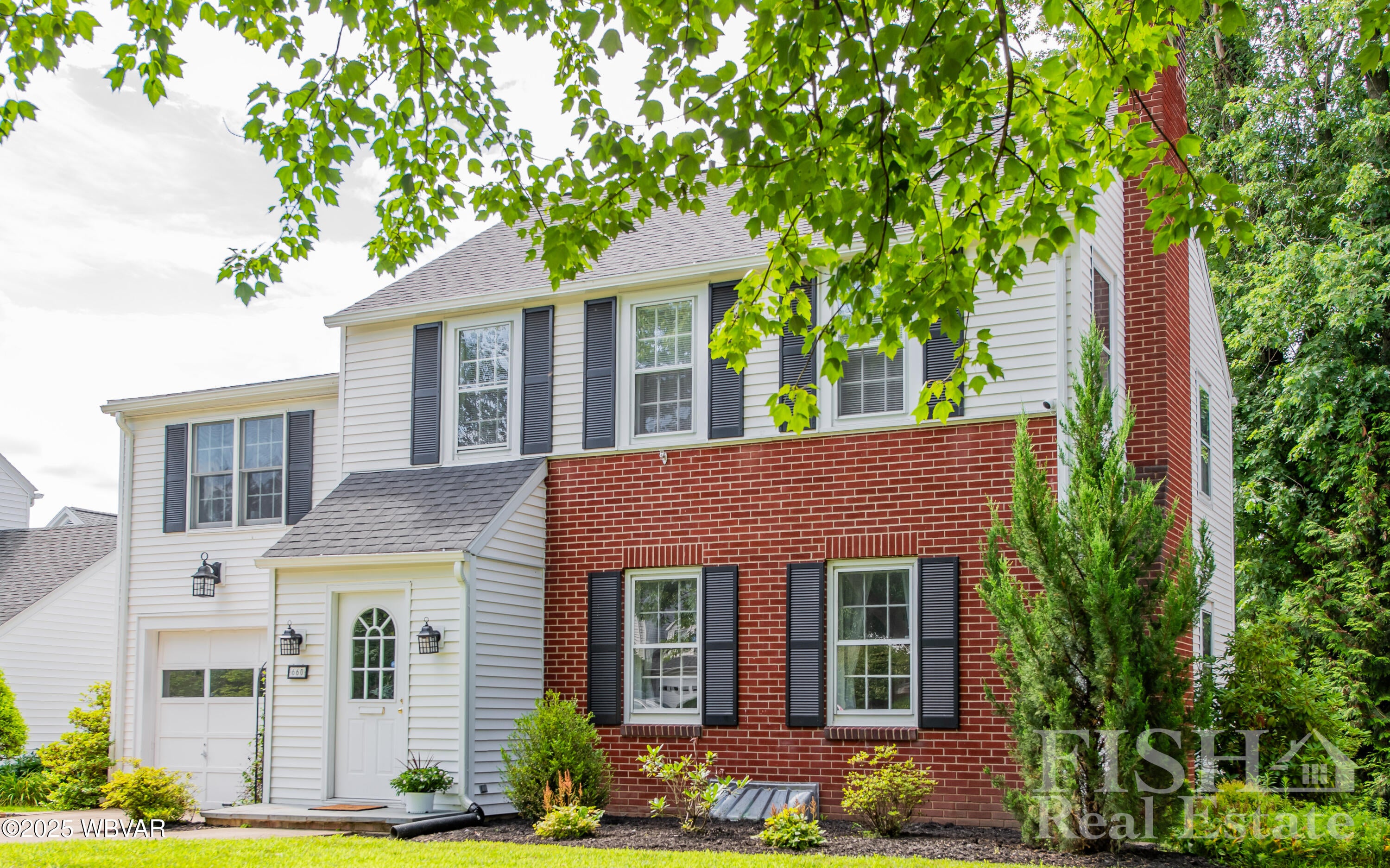 660 Harding Avenue Williamsport, PA 17701 - Photo 2 of 24 Front