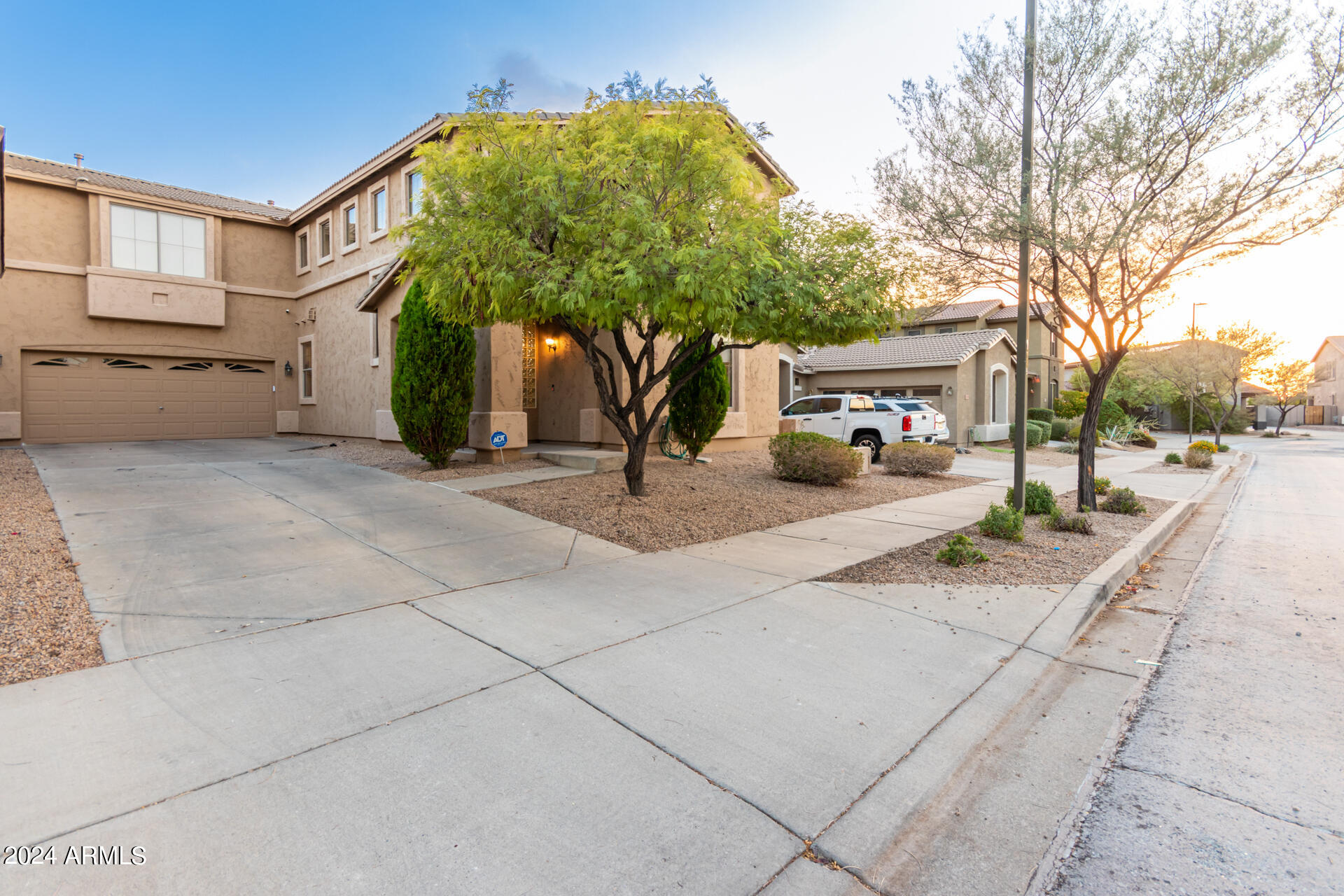 2529 West Florentine Road Phoenix, AZ 85086 - Photo 7 of 69 0005-05 - Florentine
