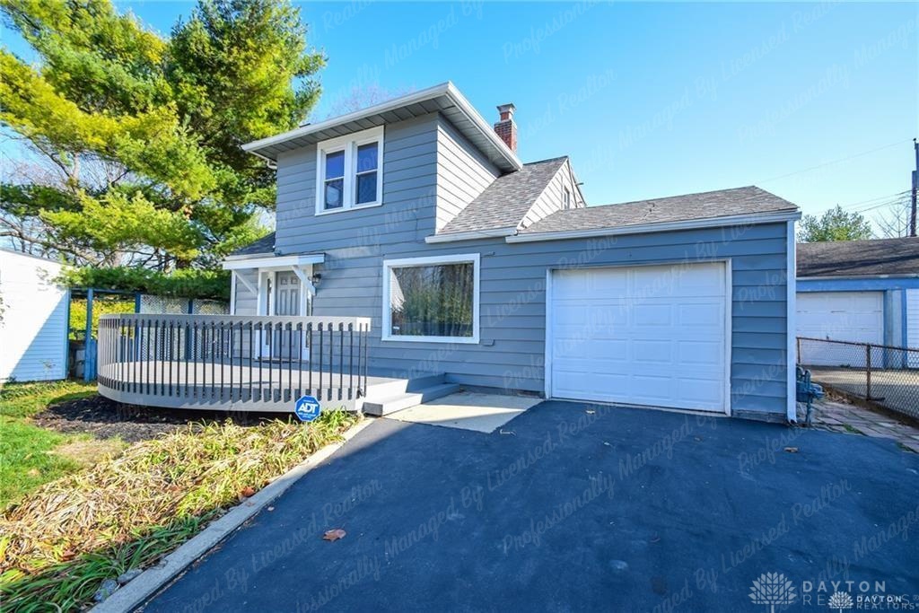 2926 Robin Road Dayton, OH 45409 - Photo 1 of 28