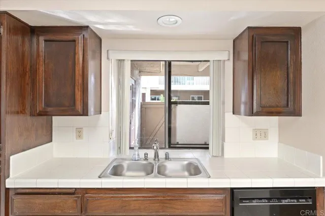 $679,000 | 17523 Fairlie Road, San Diego, CA 92128