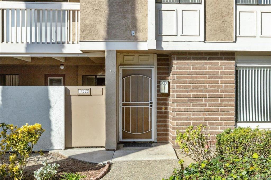 17523 Fairlie Road San Diego, CA 92128 - Photo 3 of 33 a view of a refrigerator and a sink