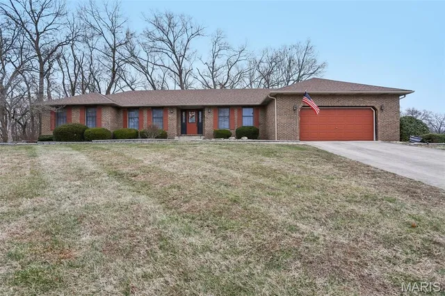 $449,900 | 4 Cedar Point, Collinsville, IL 62234