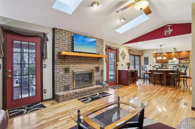 $449,900 | 4 Cedar Point, Collinsville, IL 62234