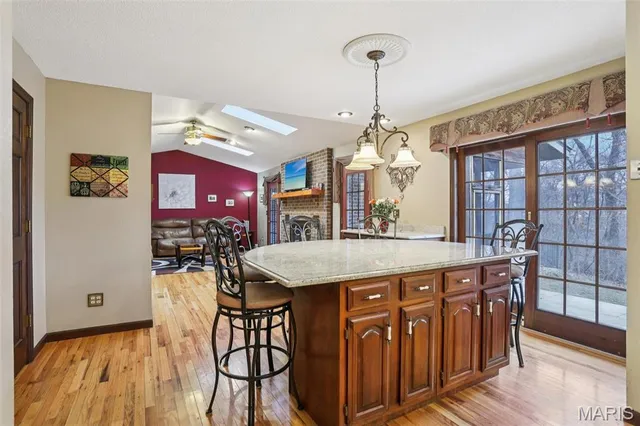 $449,900 | 4 Cedar Point, Collinsville, IL 62234