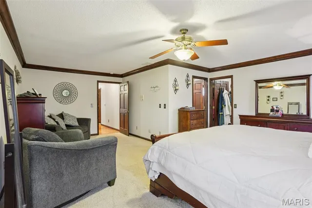 $449,900 | 4 Cedar Point, Collinsville, IL 62234