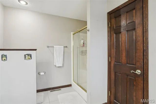 $449,900 | 4 Cedar Point, Collinsville, IL 62234